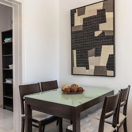 Sunset View Rooftop Apartment, Walk To Center *