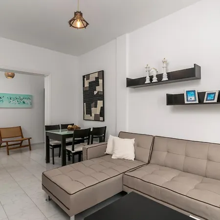 Sunset View Rooftop Apartment, Walk To Center Αδάμας