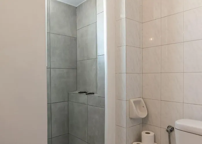 Private Rooftop Two-bedroom With Sunset View Walk To Center Apartamento Adamantas (Milos)