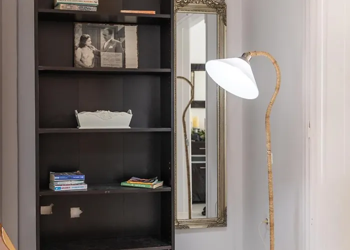 Sunset View Rooftop Apartment, Walk To Center *