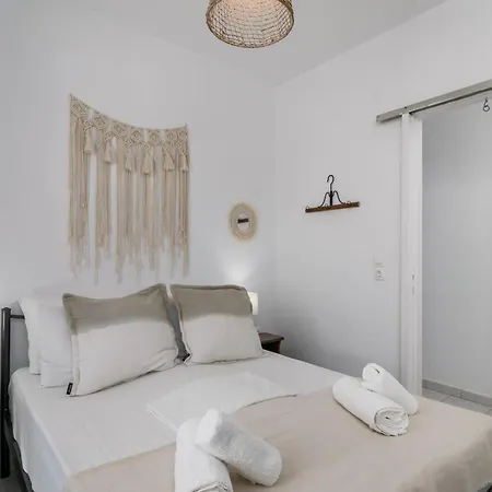Apartamento Athena's Cozy With A Roof Adamantas (Milos)